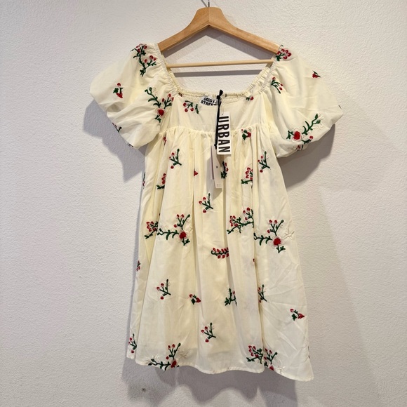 Daisy Street Embroidered Floral Puff Sleeve Babydoll Mini Dress size S - Picture 10 of 10
